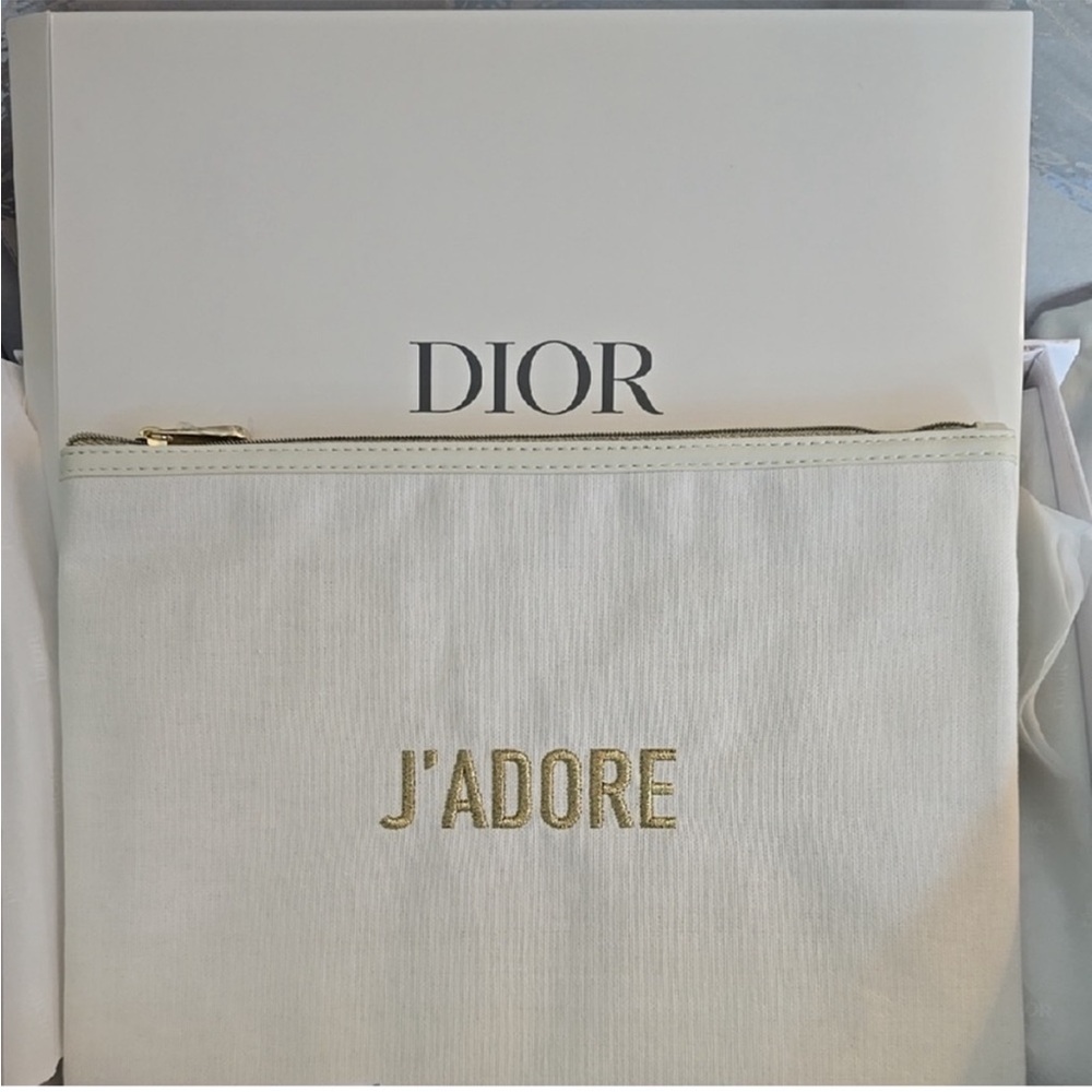 GWP Dior White and Gold Pouch
